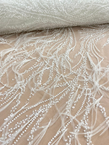 Dantela Couture Ivory cu Pene de Strut, cu Siraguri, cu Margele si Paiete