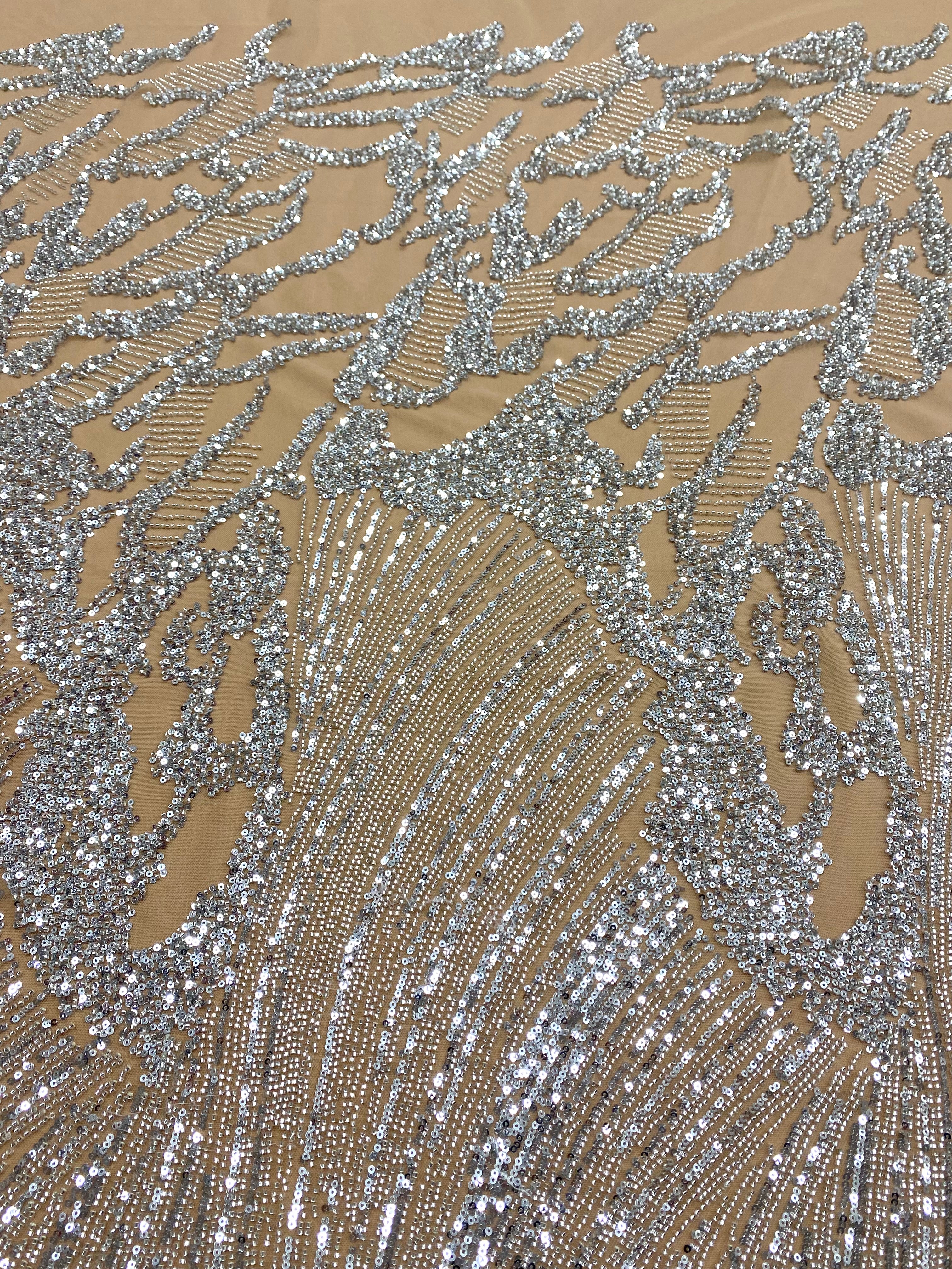 Dantela Couture Argintie pe Tulle Nude cu Model Geometric, cu Margele si Paiete