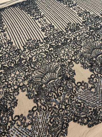 Dantela Couture Neagra cu Model Geometric, cu Perle, Margele si Paiete