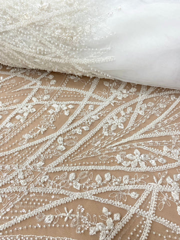 Dantela Couture Ivory cu Model Geometric, cu Perle, Margele si Paiete