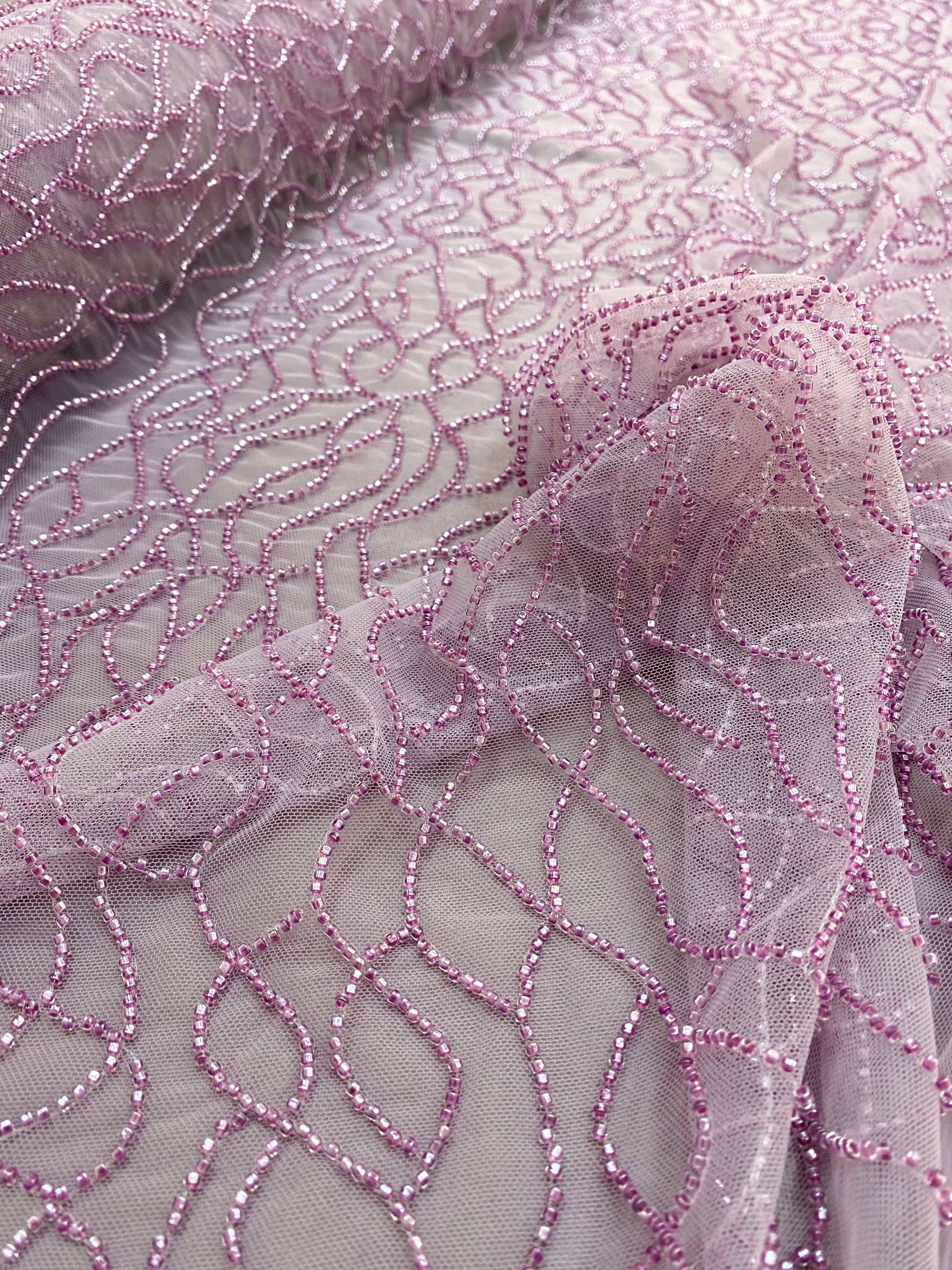 Dantela Couture Pudra cu Siraguri din Margele