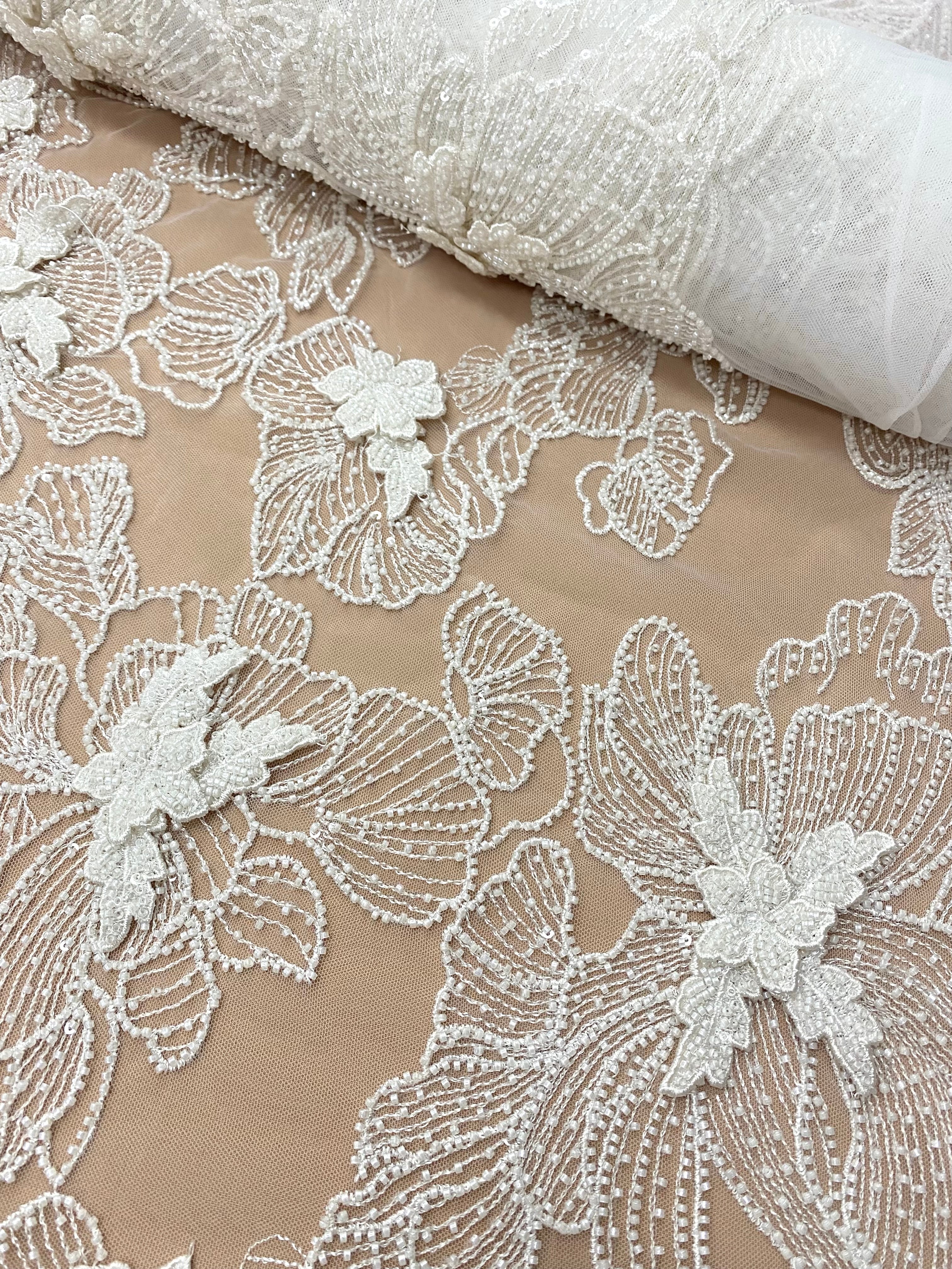 Dantela Couture 3D cu Flori Ivory, cu Margele si Paiete
