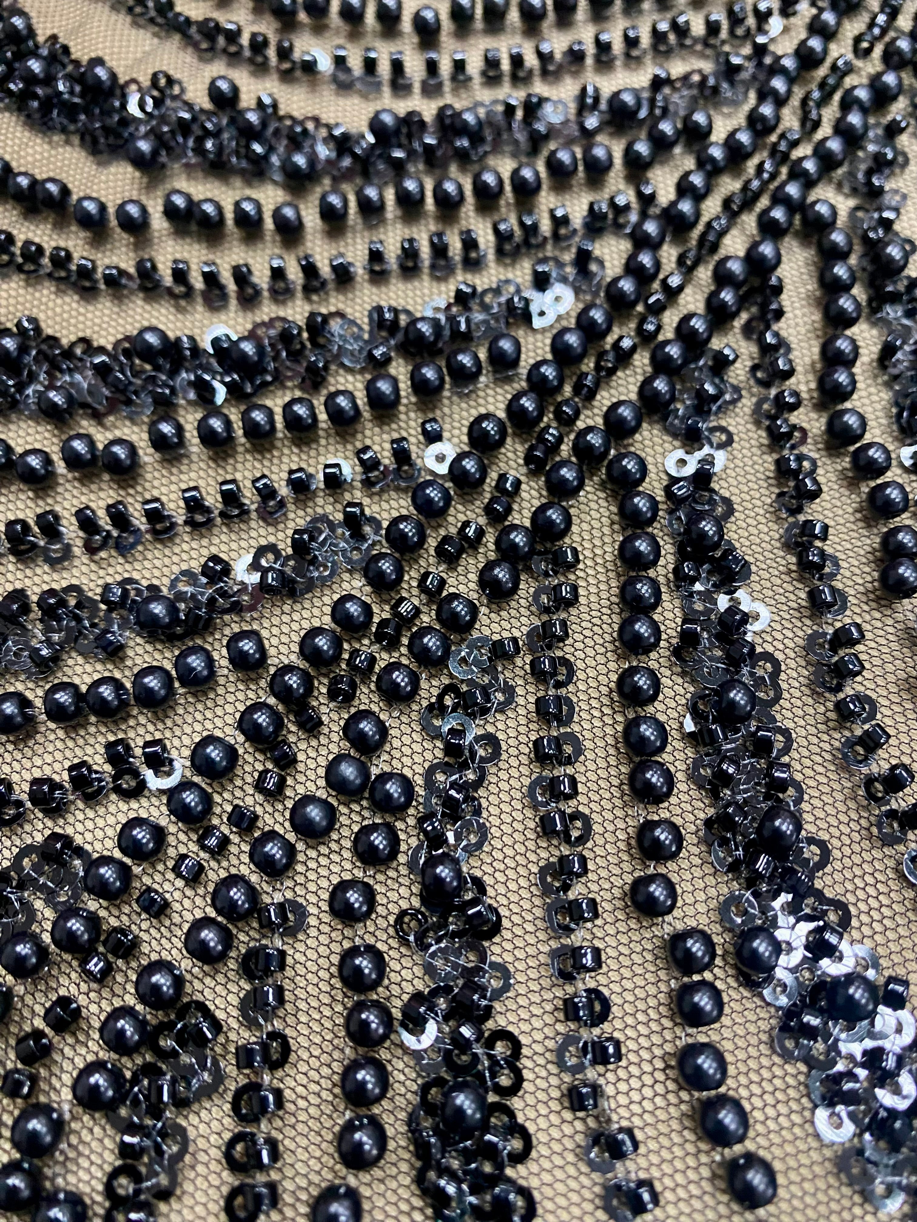 Dantela Couture Neagracu Model Geometric, cu Perle, Margele si Paiete