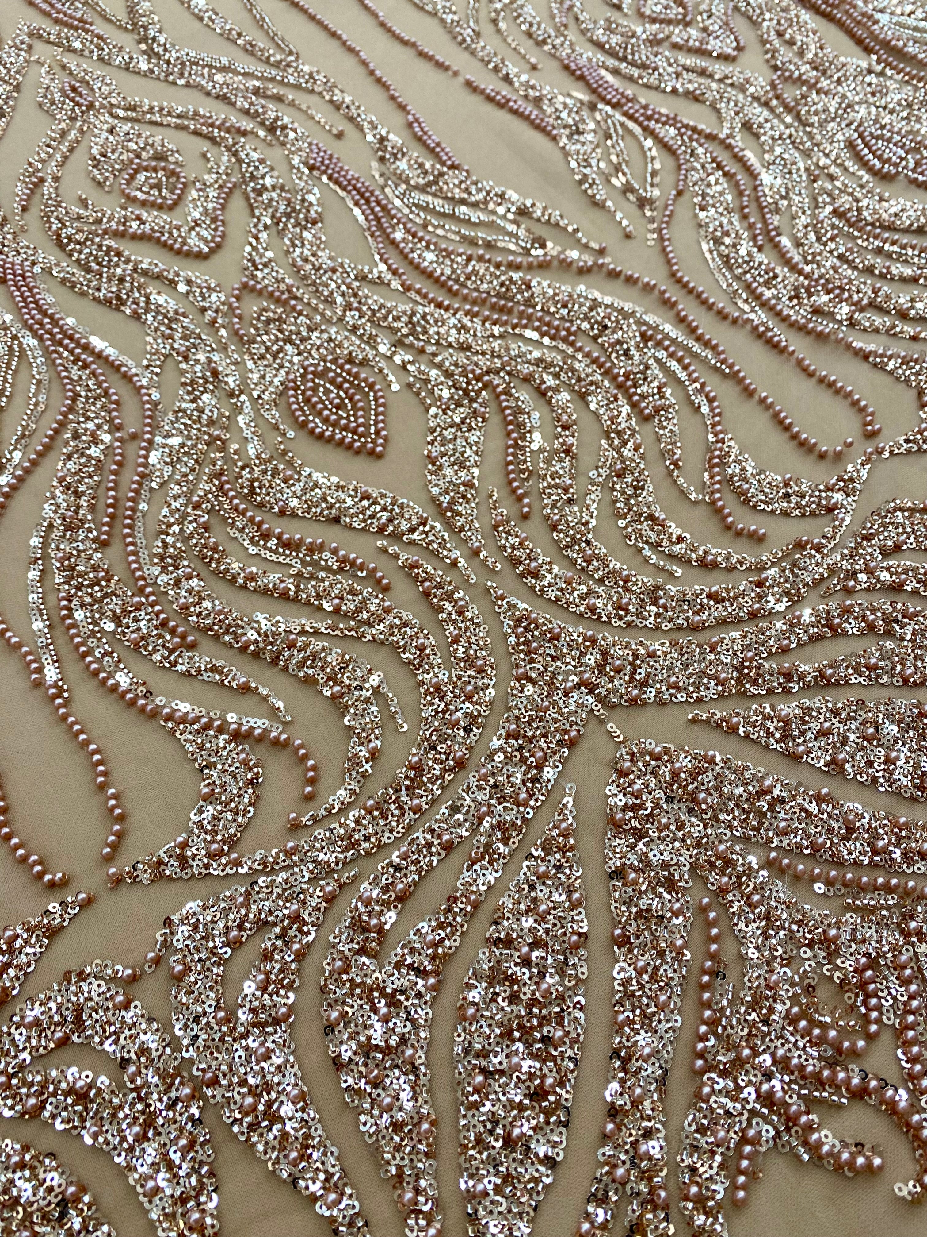 Dantela Couture Auriu Rose cu Model Geometric, cu Perle, Margele si Paiete
