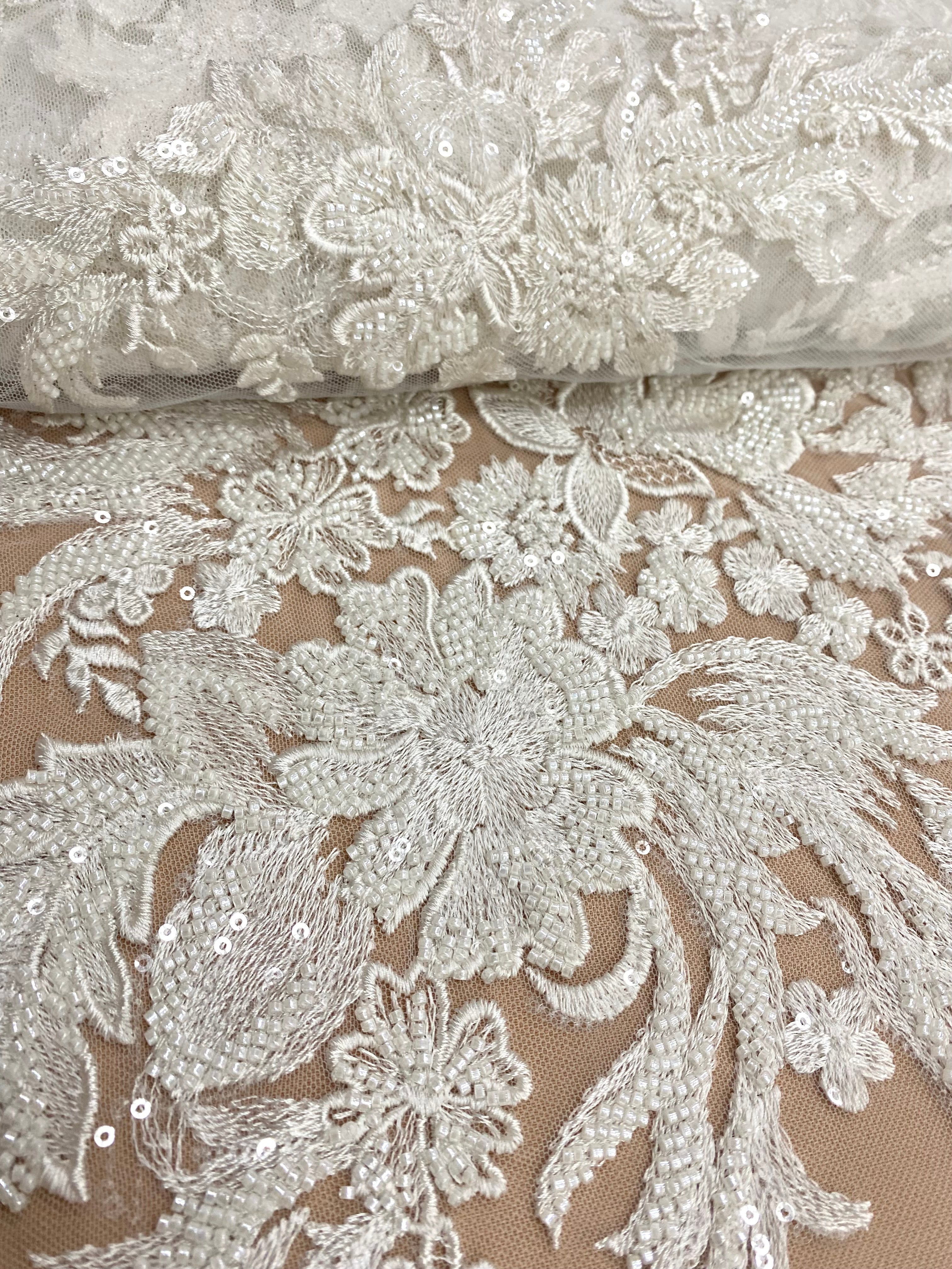 Dantela Couture Ivory cu Model Floral, cu Perle si Paiete