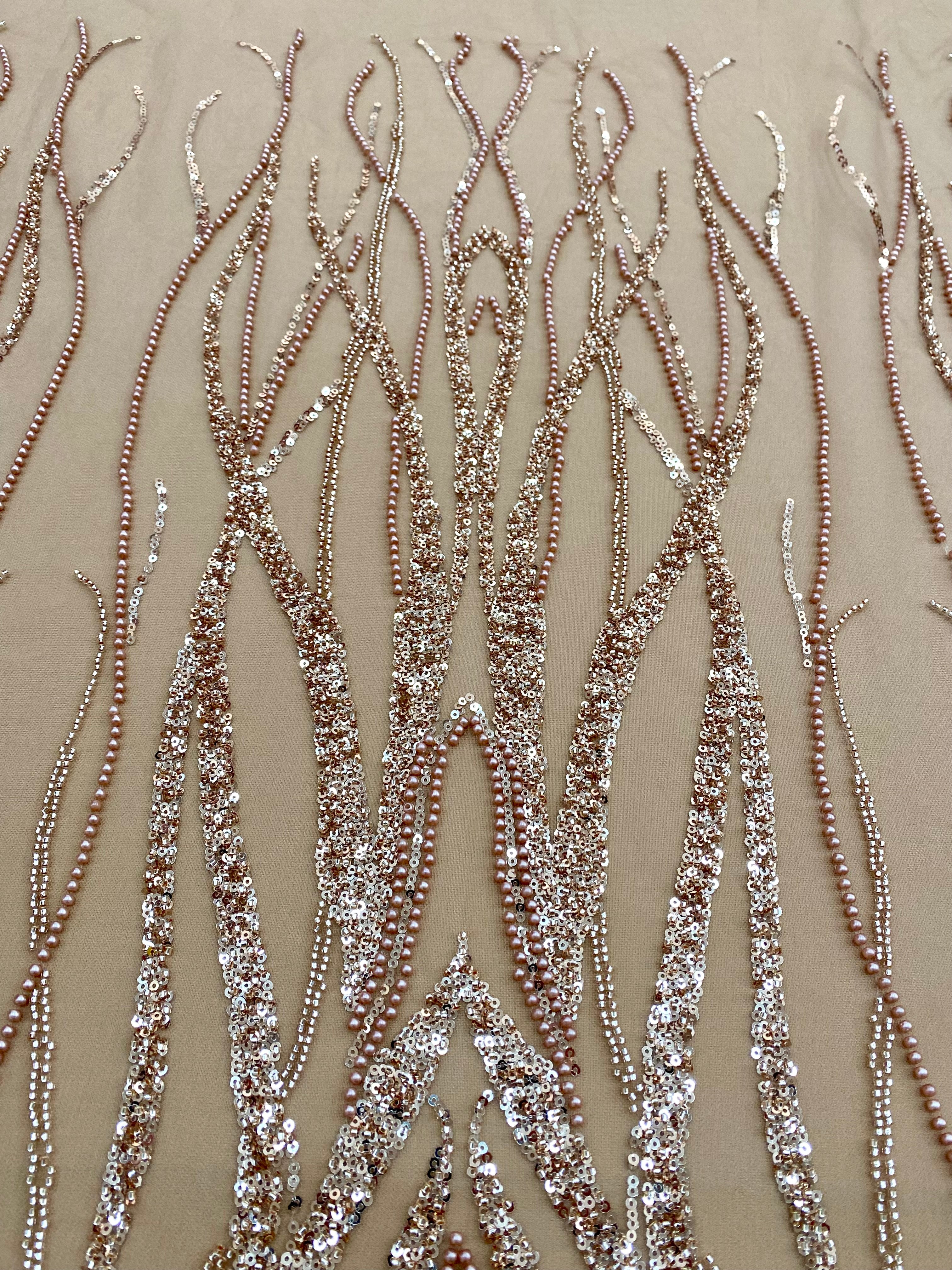 Dantela Couture Auriu Rose cu Model Geometric, cu Perle, Margele si Paiete