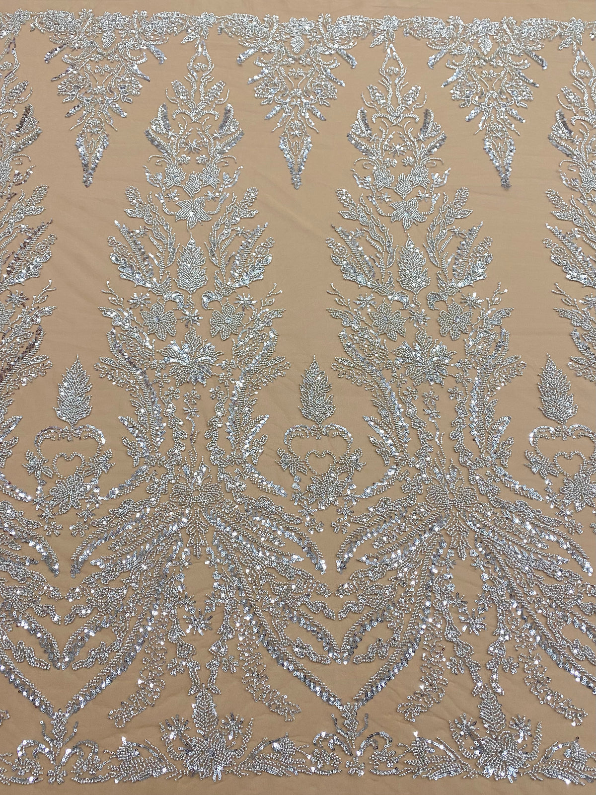 Dantela Couture Argintie pe Tulle Nude, cu Model Floral, cu Margele si Paiete