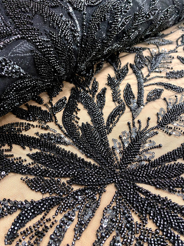 Dantela Couture Neagra cu Model Floral, cu Perle, Margele si Paiete