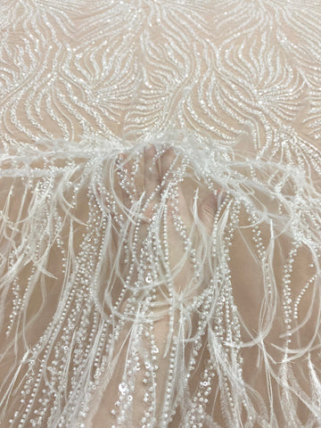 Dantela Couture Ivory cu Pene de Strut, cu Siraguri, cu Margele si Paiete
