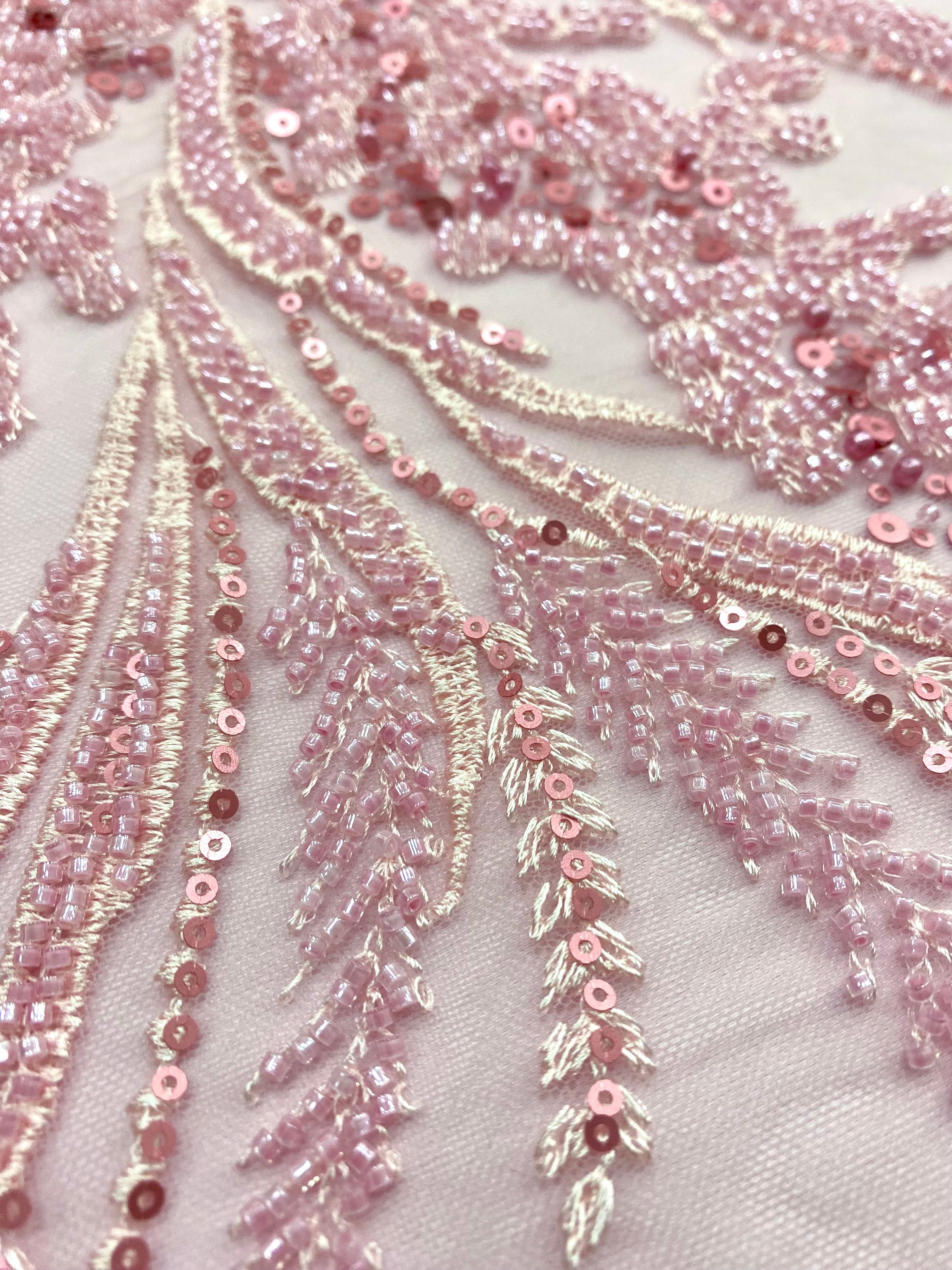 Dantela Couture Roz cu Model Floral cu Perle, Margele si Paiete