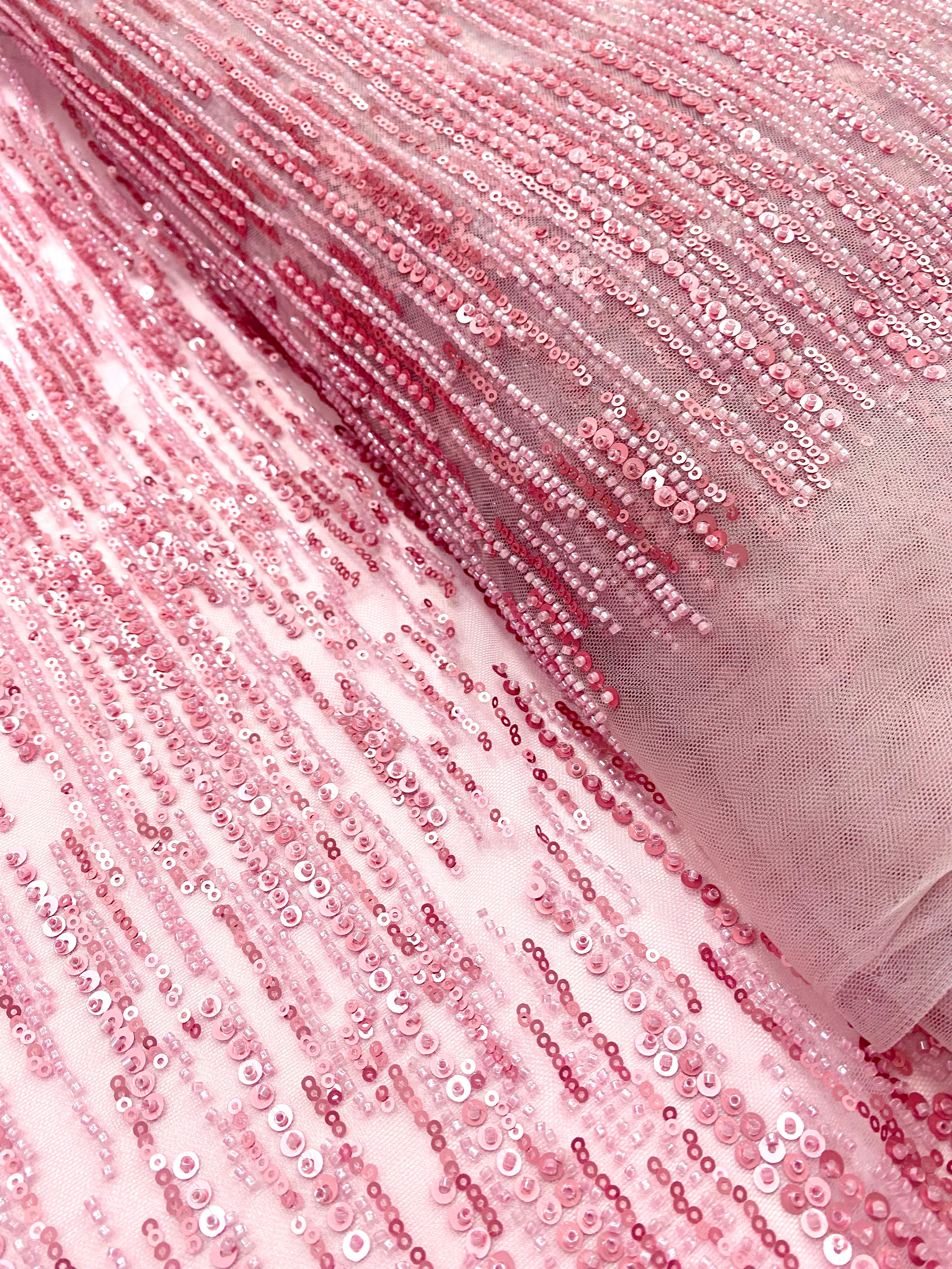 Dantela Couture Roz cu Model Liniar, cu Margele si Paiete