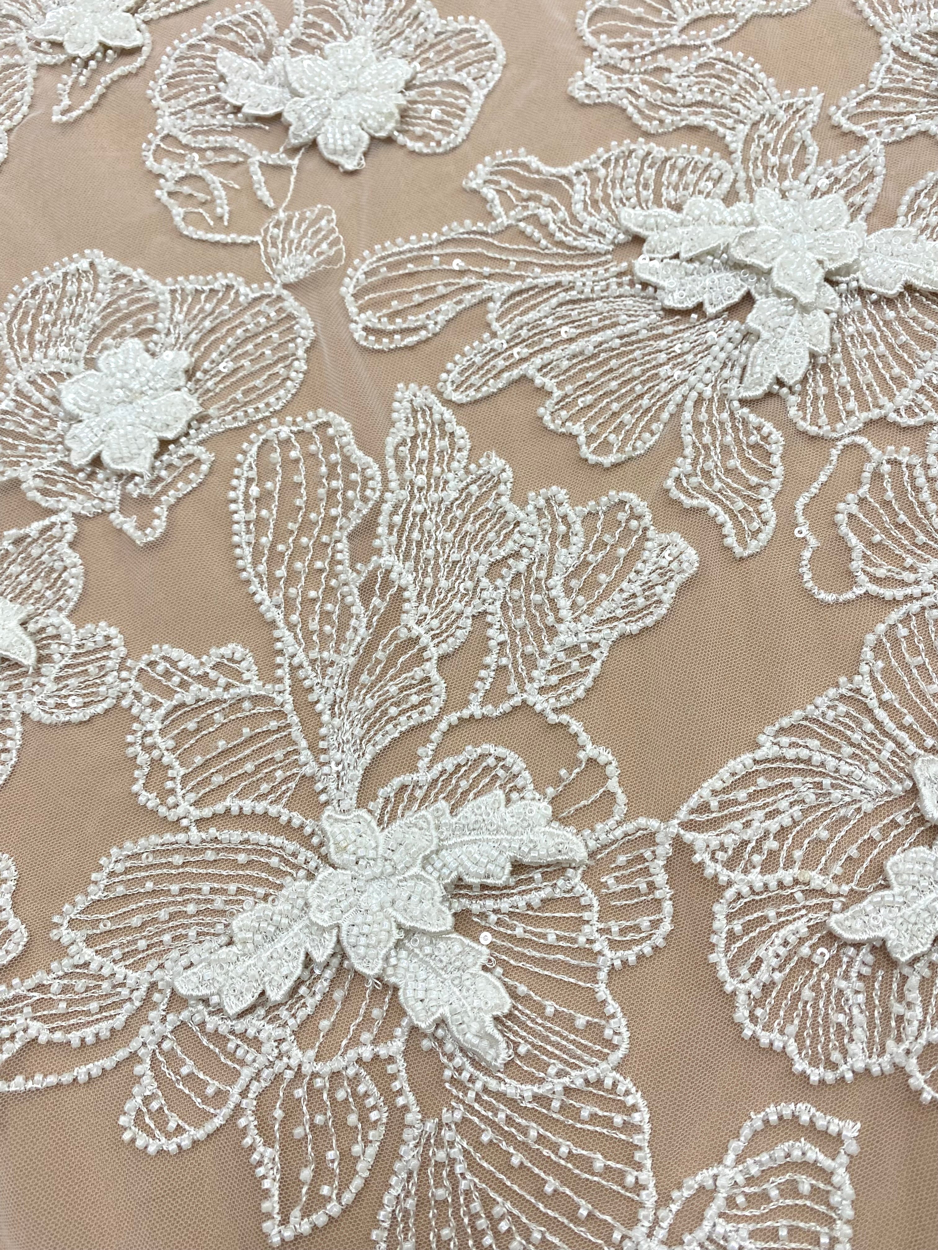 Dantela Couture 3D cu Flori Ivory, cu Margele si Paiete