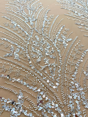 Dantela Couture Argintie cu Tulle Nude cu Panou, cu Perle, Margele si Paiete