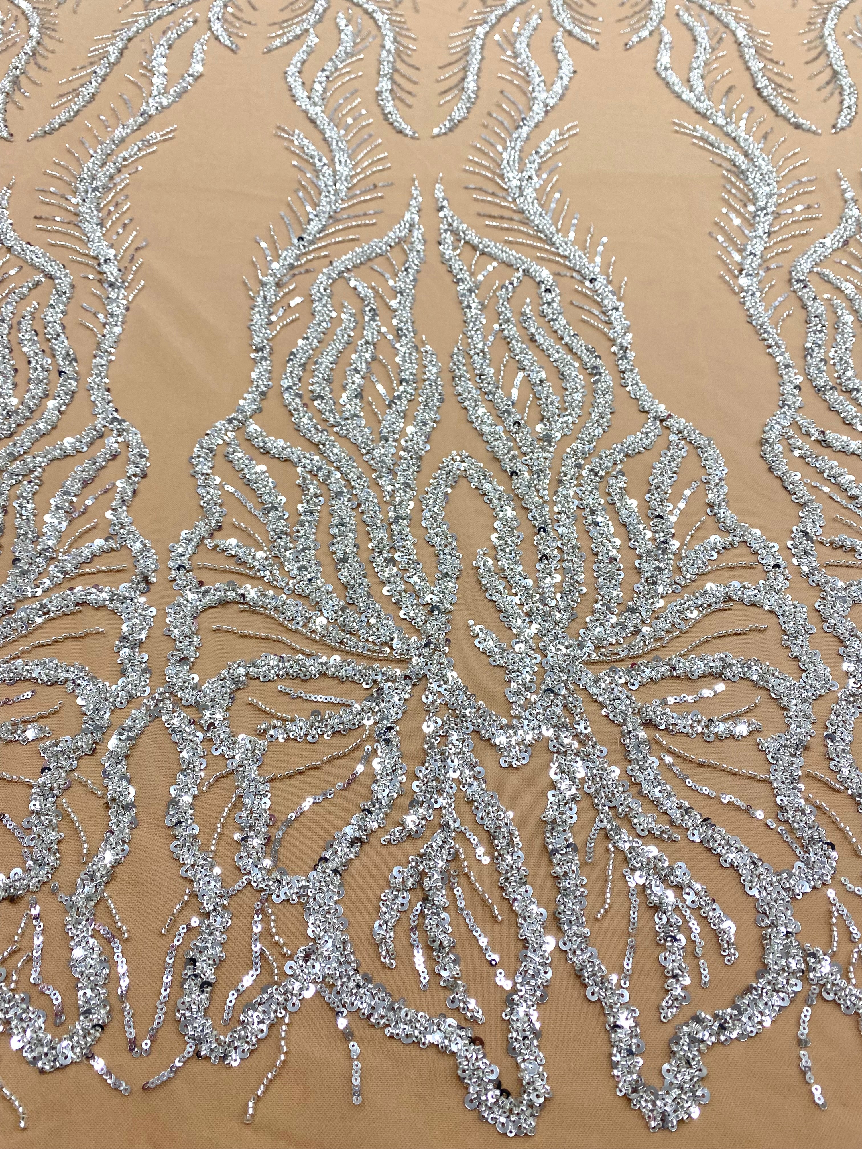 Dantela Couture Argintie pe Tulle Nude cu Panou, cu Margele si Paiete