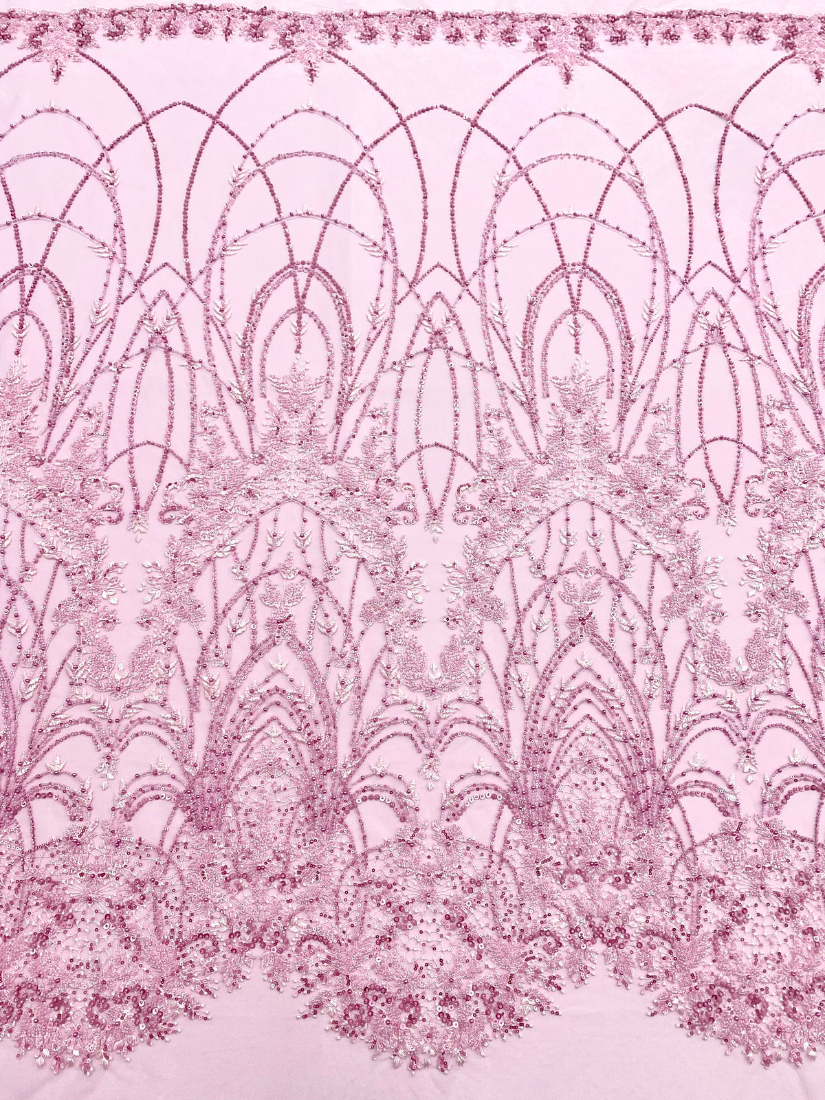 Dantela Couture Roz cu Model Geometric, cu Perle, Margele si Paiete