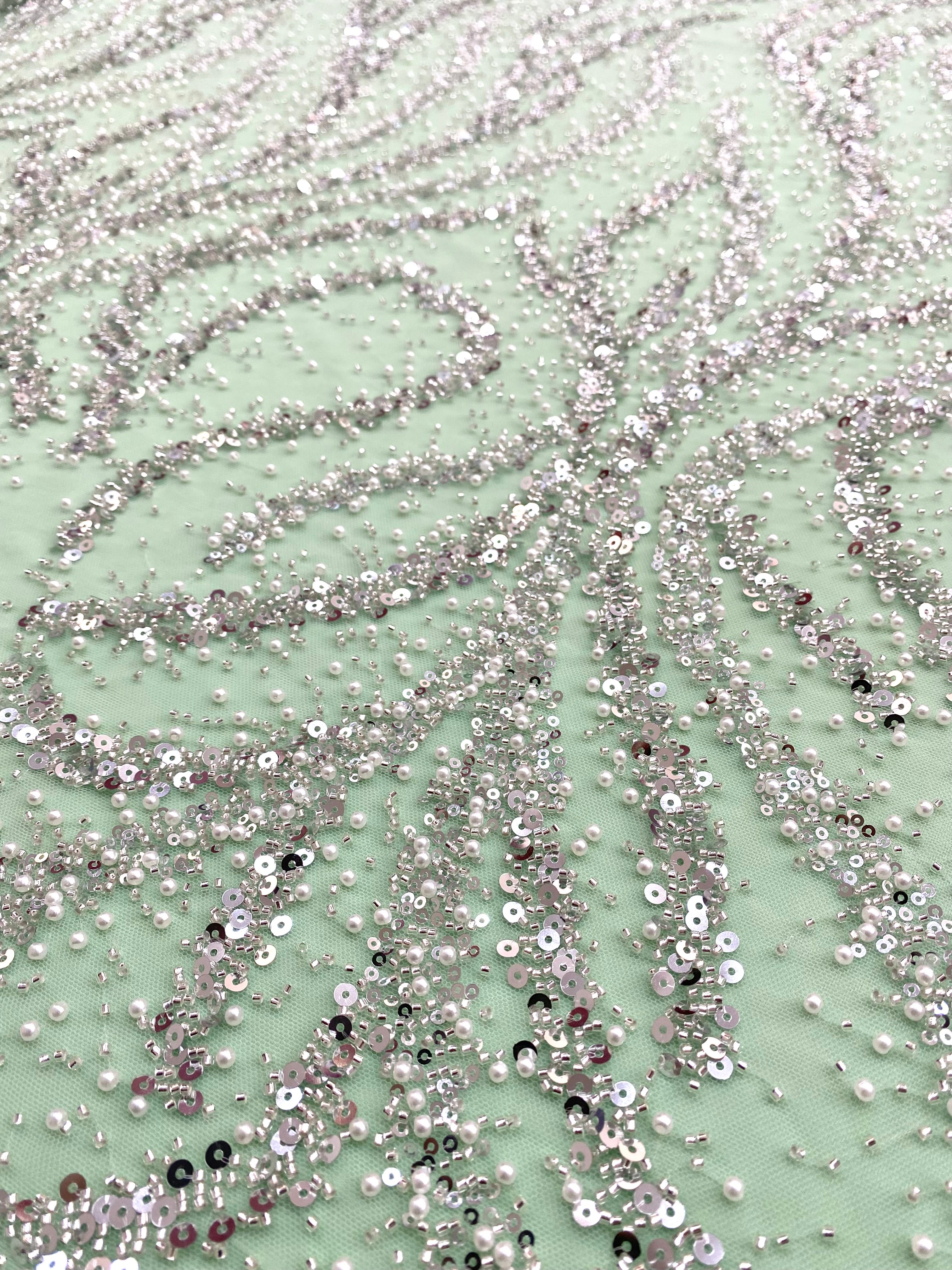 Dantela Couture Argintie pe Tulle Verde Menta cu Perle, Margele si Paiete