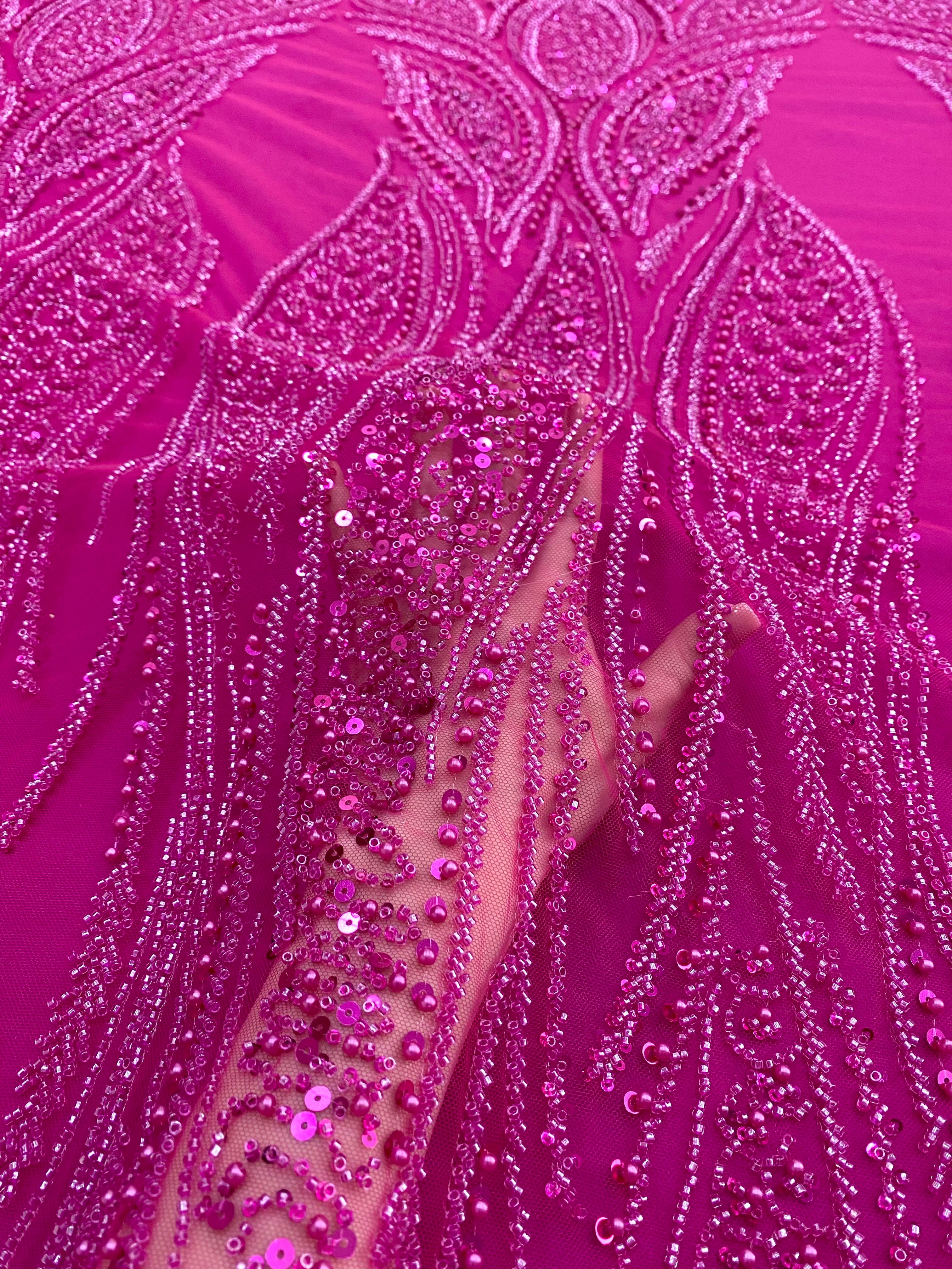 Dantela Couture Fucsia cu Panou, cu Perle, Margele si Paiete