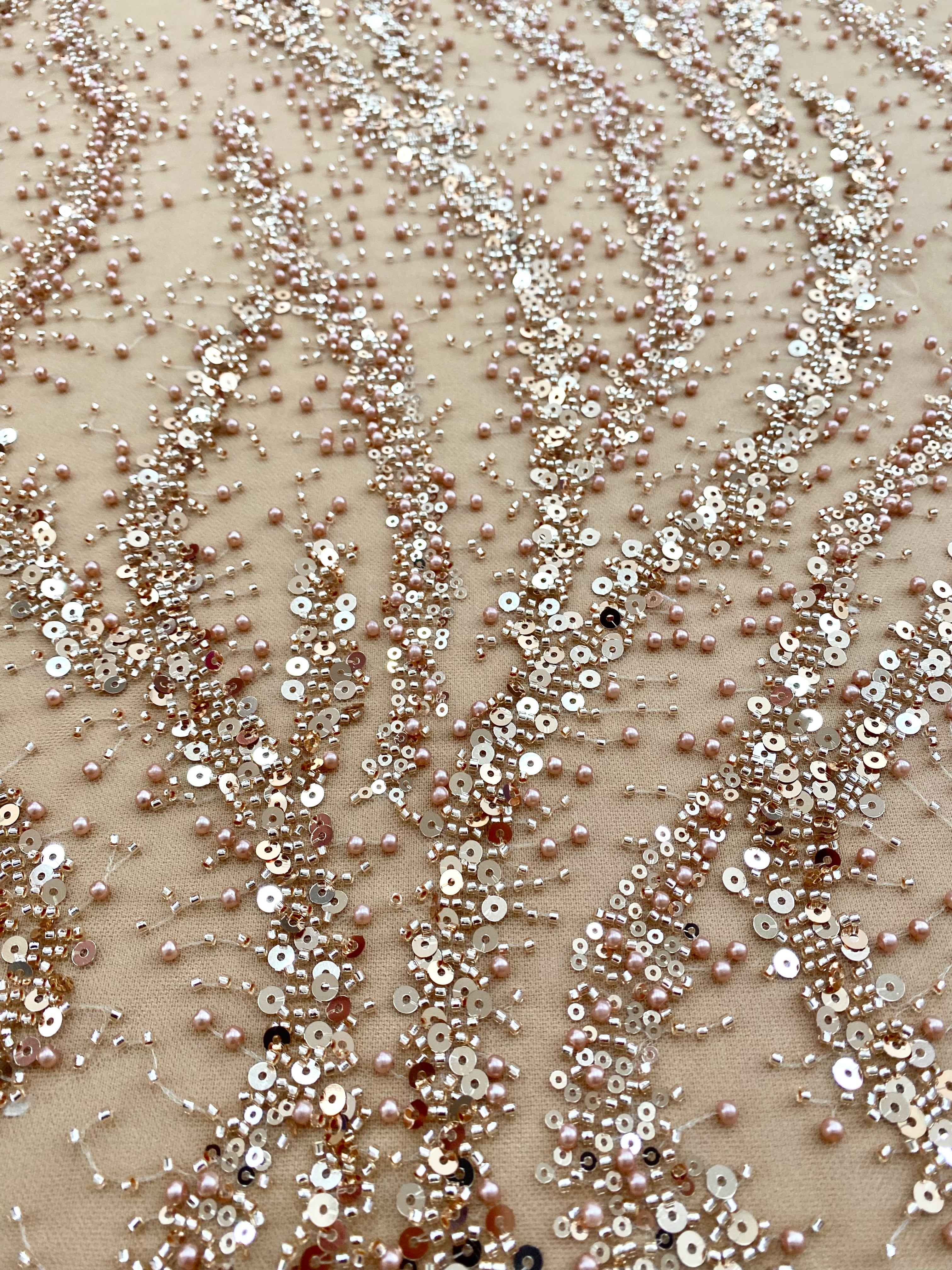 Dantela Couture Auriu Rose cu Perle, Margele si Paiete