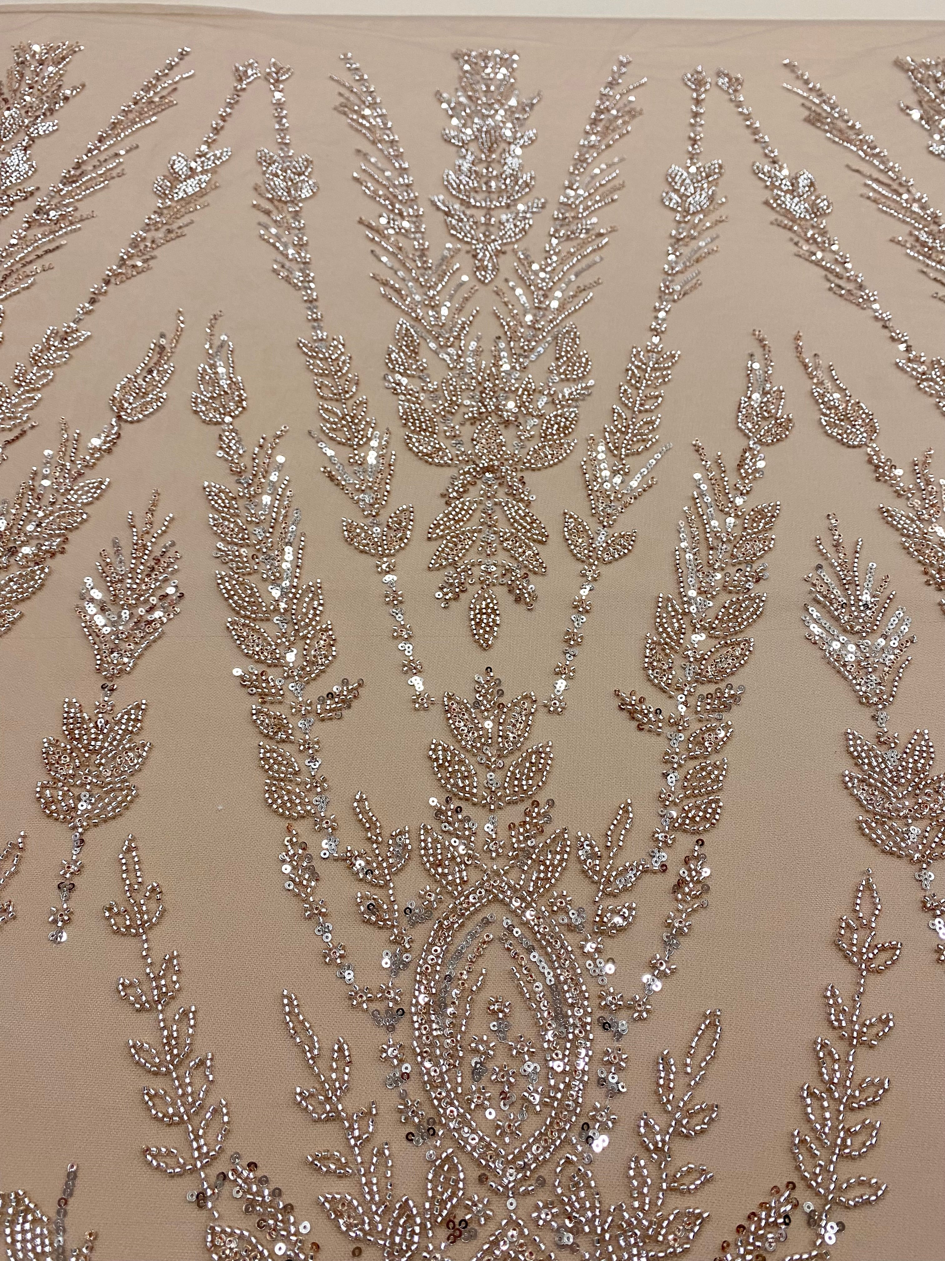 Dantela Couture Arany Rose Szimmetrikus Mintával, Gyöngyökkel és Flitterekkel