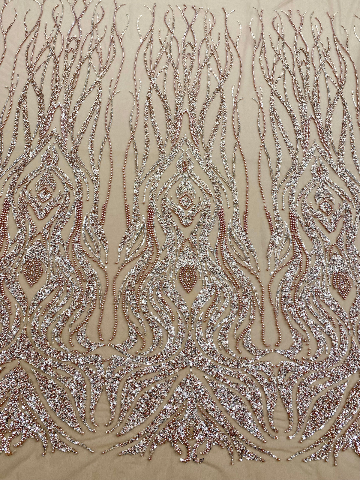 Dantela Couture Auriu Rose cu Model Geometric, cu Perle, Margele si Paiete