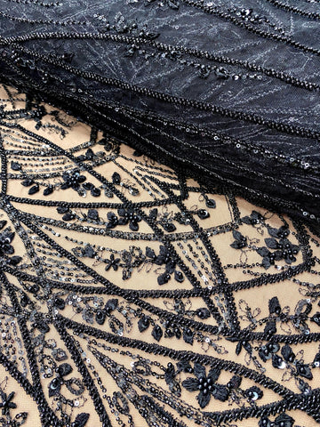 Dantela Couture Neagra cu Model Geometric, cu Perle, Margele si Paiete