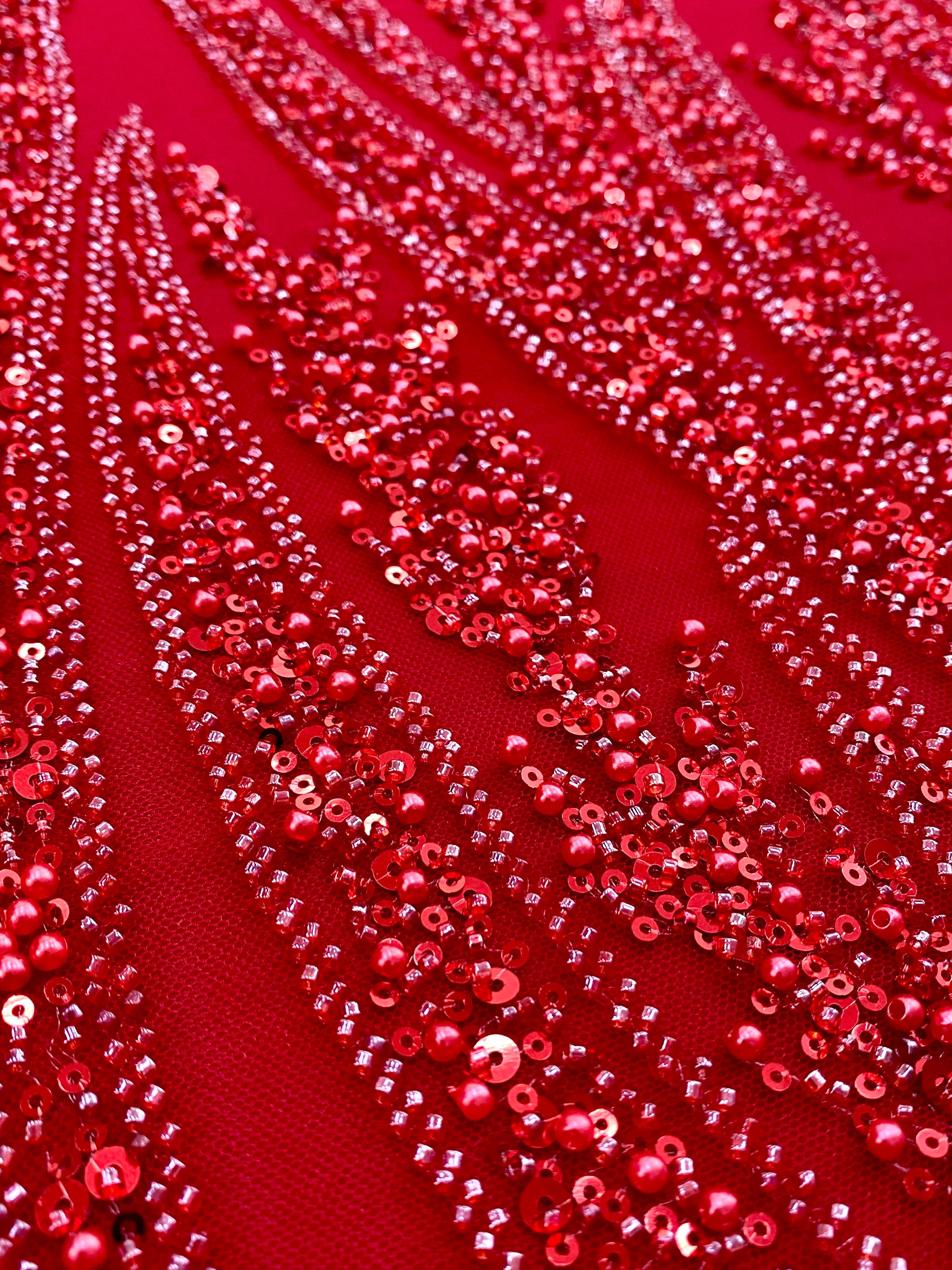 Dantela Couture Rosie cu Panou, cu Perle, Margele si Paiete