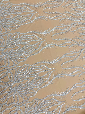 Dantela Couture Argintie pe Tulle Nude cu Panou, cu Margele si Paiete