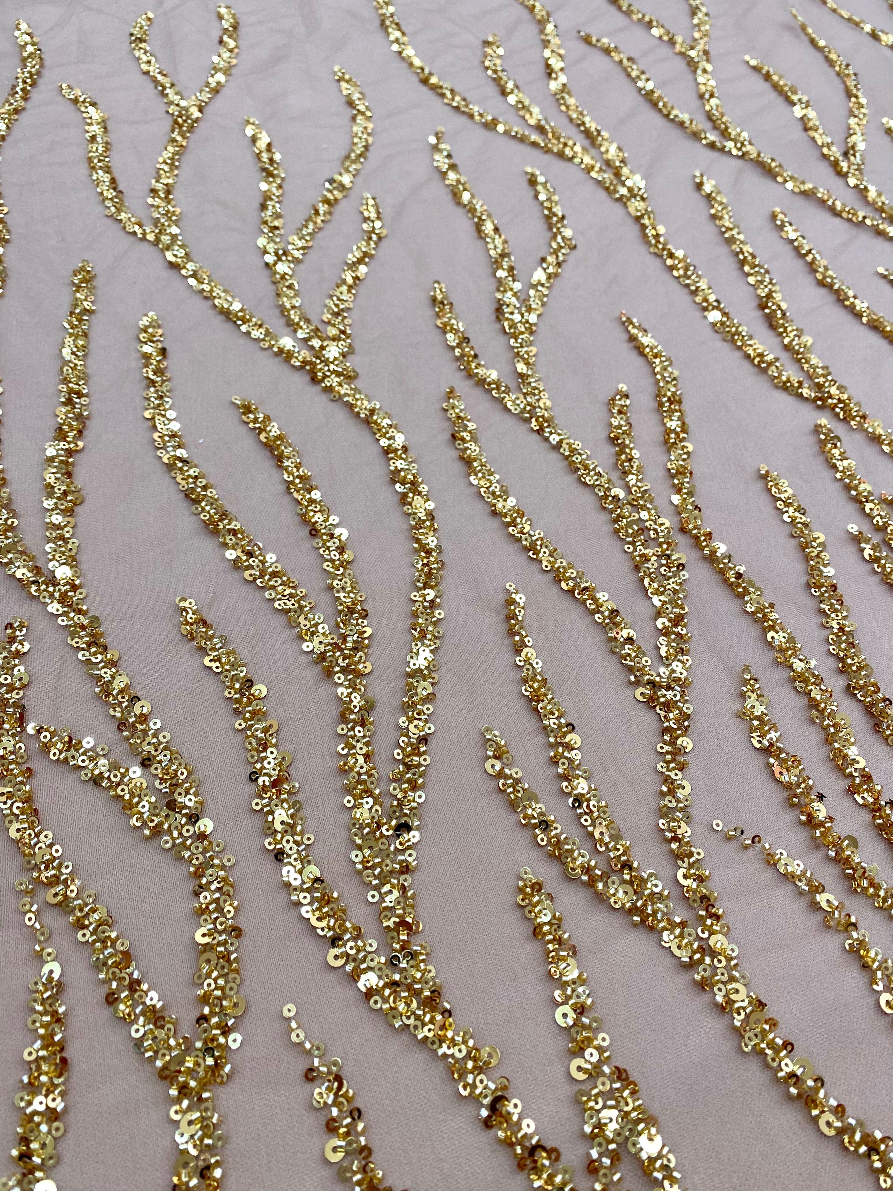 Dantela Couture Aurie cu Siraguri, cu Margele si Paiete