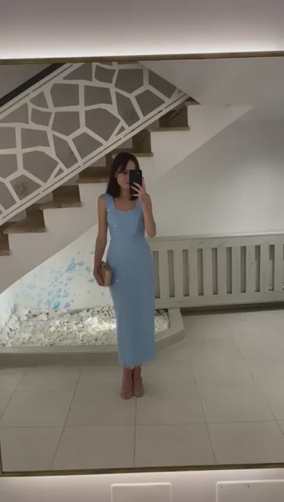 Dantela Couture Égkék gyöngyökkel, gyöngyökkel és flitterekkel